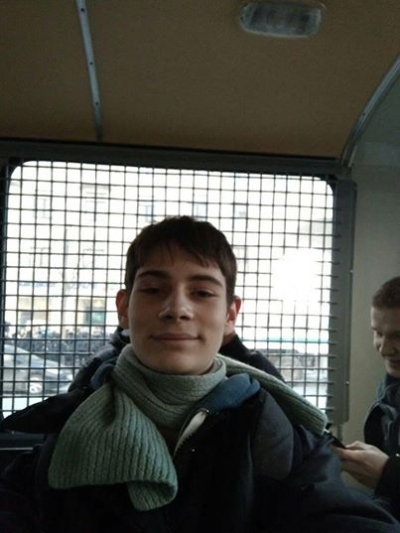 Монолог мальчика, которого выгоняют из школы за участие в митинге
